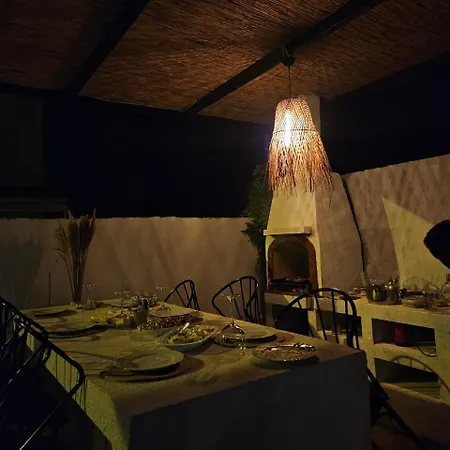 Aden Apart * Φετιγιέ